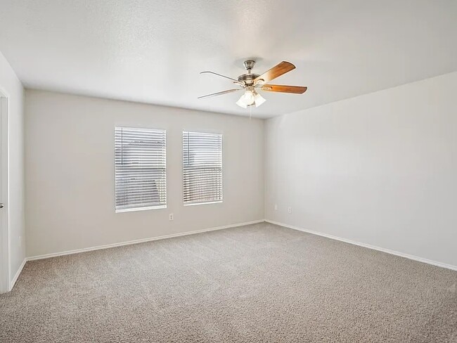 Building Photo - 4933 Parkrise Dr