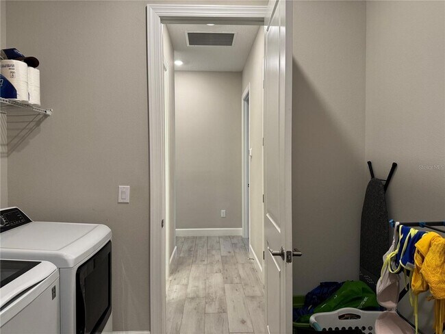 Building Photo - 16109 Umbria Pl