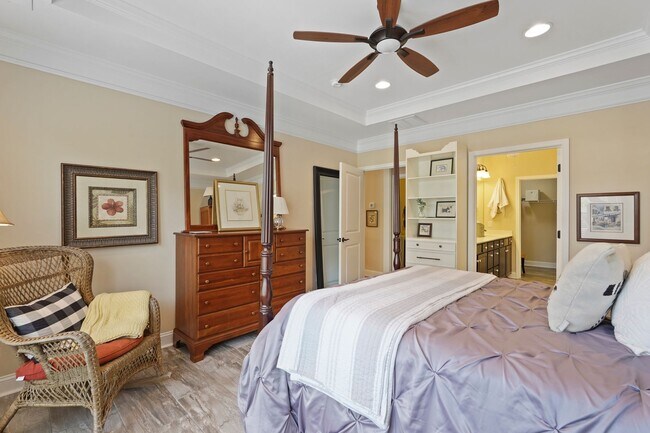 Building Photo - 10 Chicory Ct