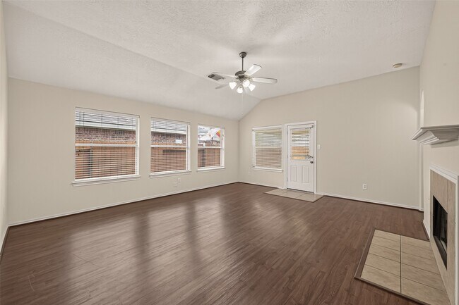Building Photo - 5006 Juniper Walk Ln