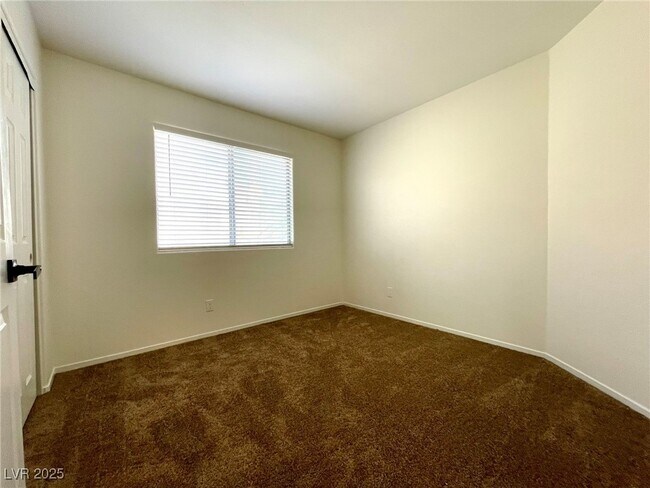 Building Photo - 1326 Pine Terrace Ct