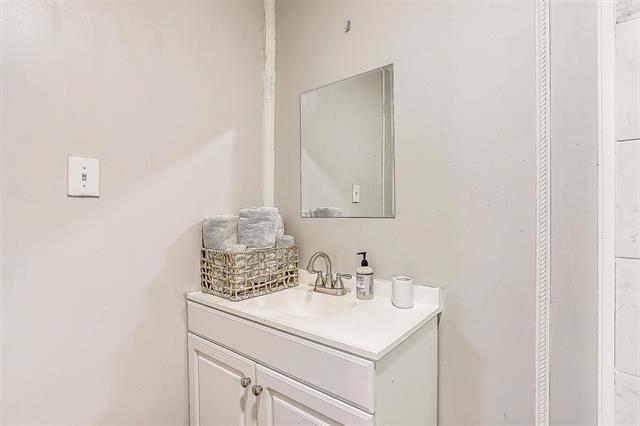 Building Photo - 402 NW 5th St