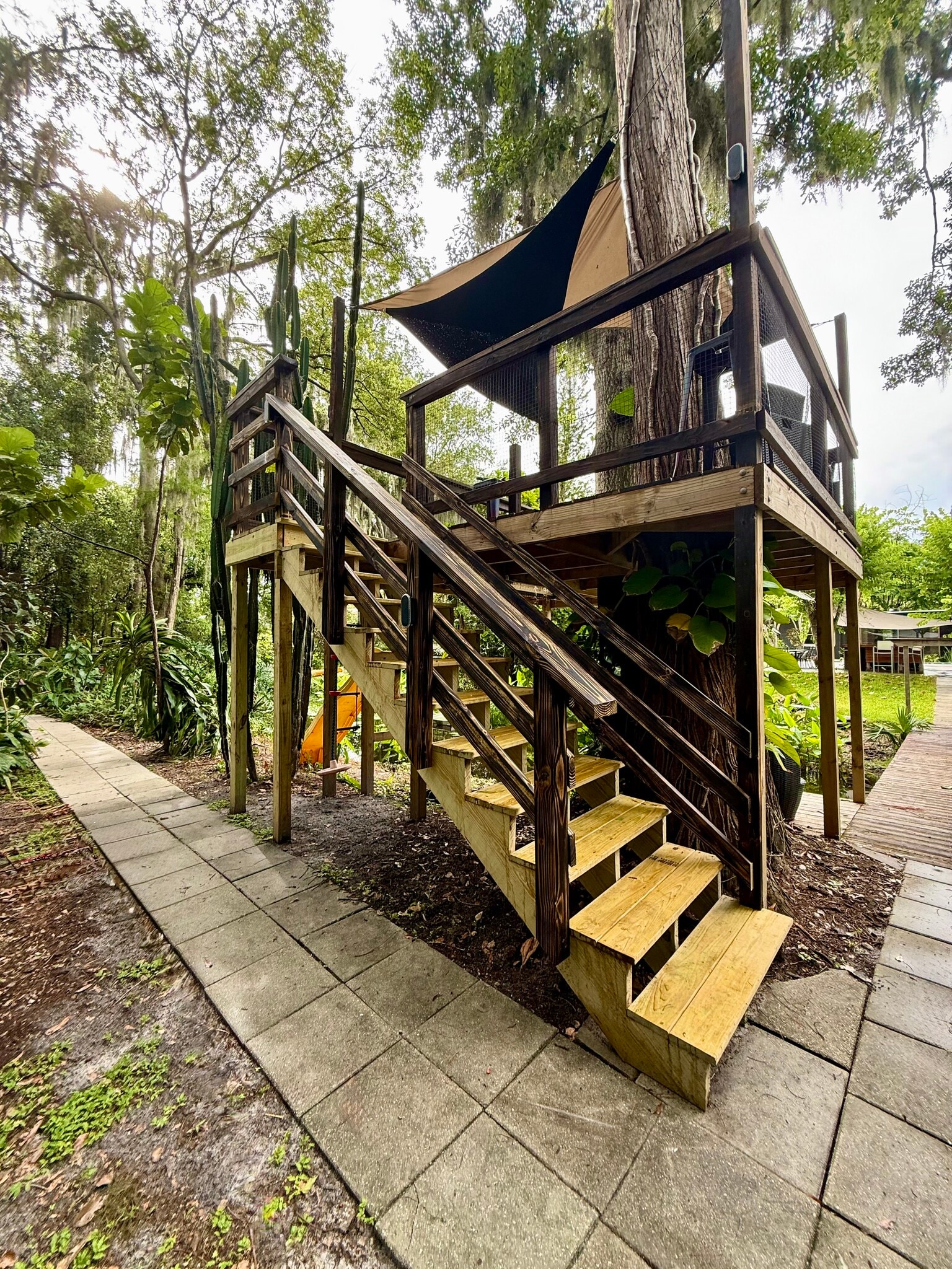 Building Photo - 414 Bywater Dr