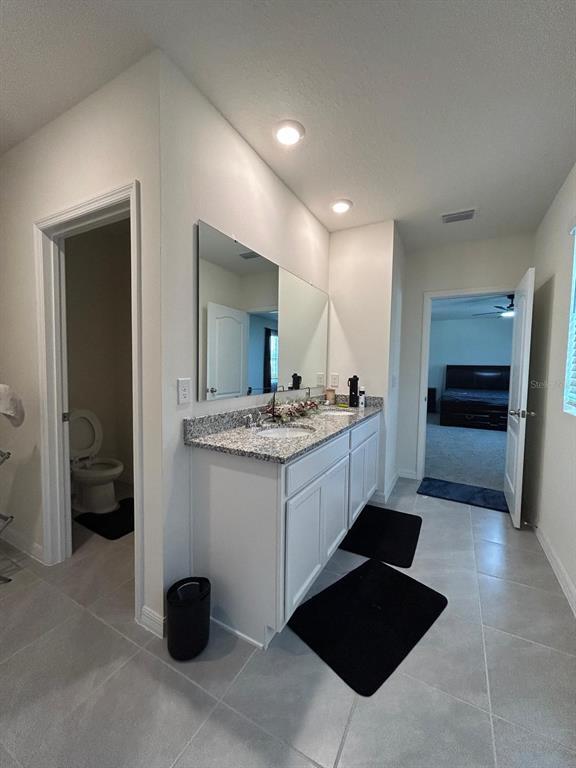 Building Photo - 3841 Royal Azalea Wy