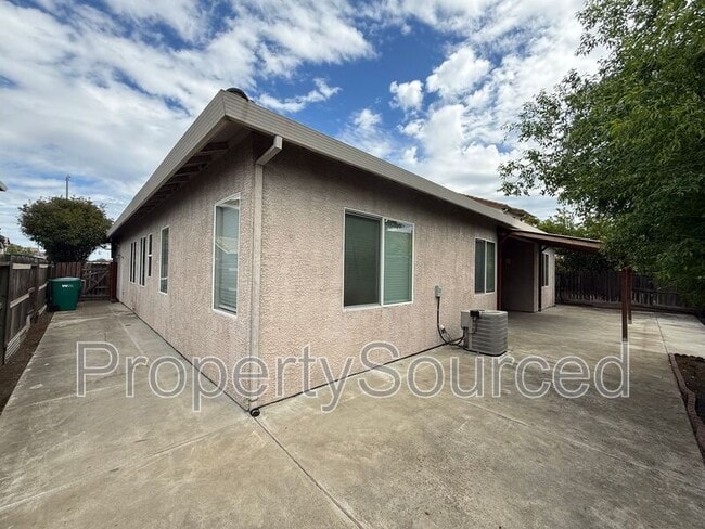 Building Photo - 3176 Penelope Dr