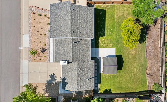 Building Photo - 6604 S Dahlia Cir