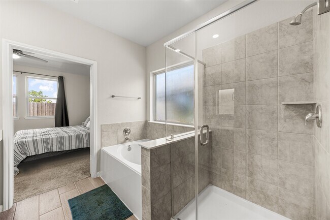 Building Photo - 5347 Sunny Ray Dr