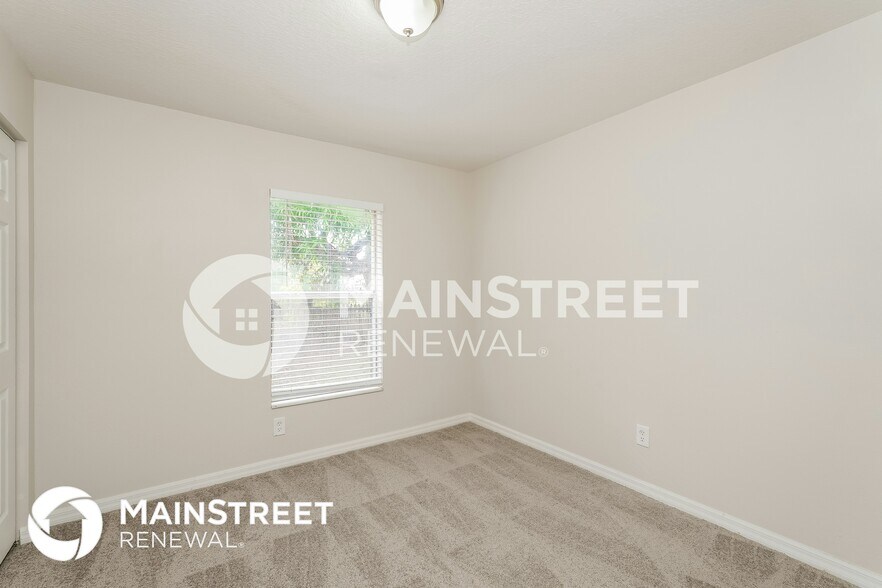 Building Photo - 2427 18th St S