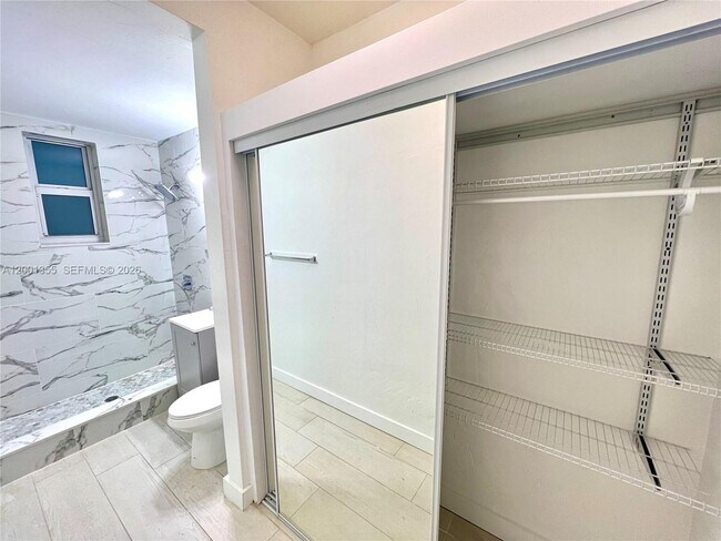 Building Photo - 135 3rd St