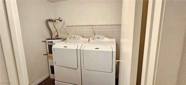 Building Photo - 2151 Hussium Hills St