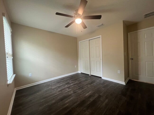 Building Photo - Stunning & Spacious  2 story home COMING S...