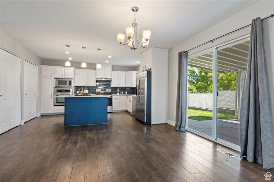 Kitchen - 4089 S Edith Grove Ln
