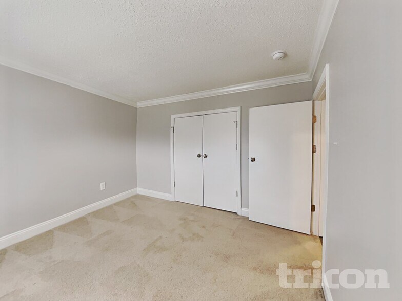 Building Photo - 11608 Stewarts Crossing Dr