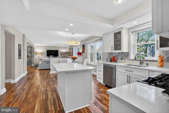 Building Photo - 2208 Halter Ln