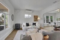 Building Photo - Updated Single Family home for Rent! - 4 Bedroom, 1.5 Bathroom Located in Spokane!