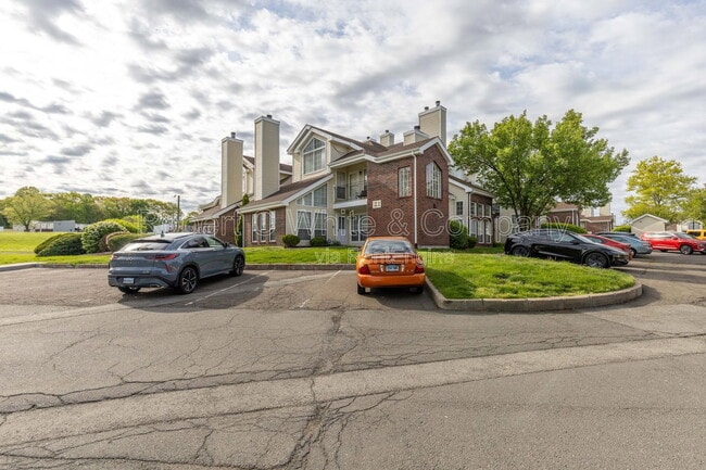 Building Photo - 75 Carriage Crossing Ln