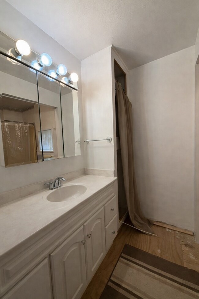 Building Photo - 1806 Black River Rd