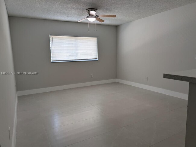 Building Photo - 3680 N 56th Ave