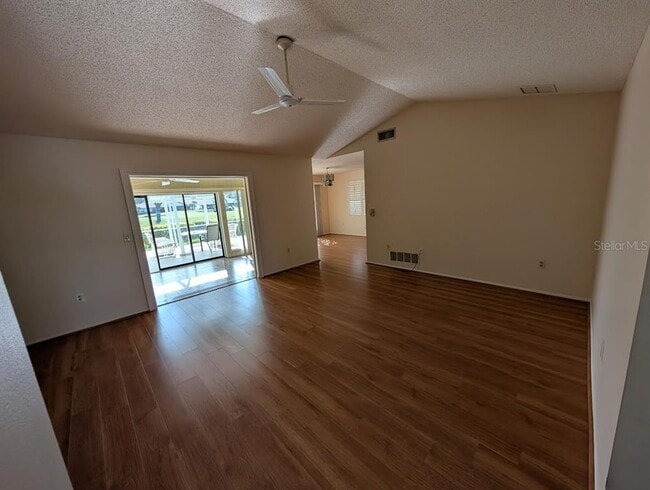 Building Photo - 1413 Strada D Argento