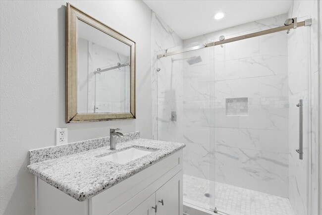 Building Photo - 8902 Courtney Dr