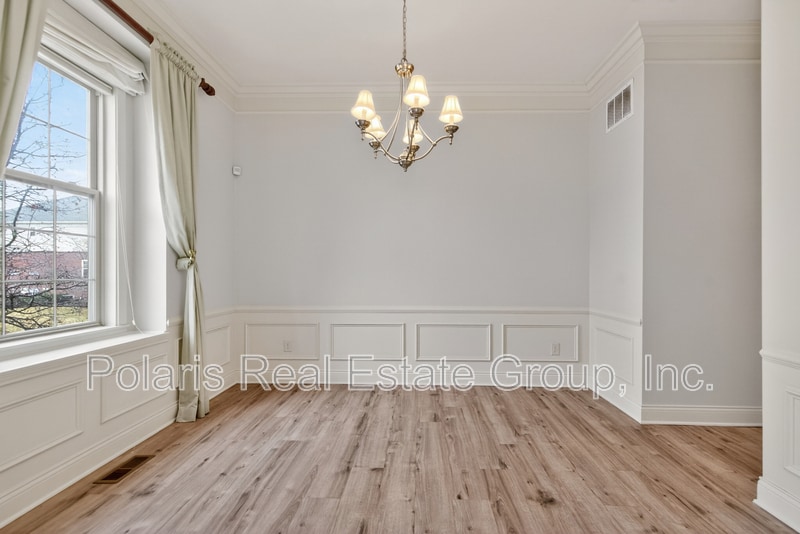 Building Photo - 108 Manchester Dr