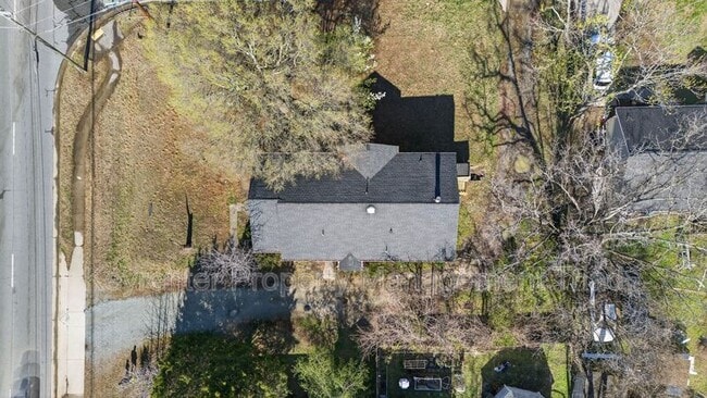 Building Photo - 2405 Freeman Mill Rd