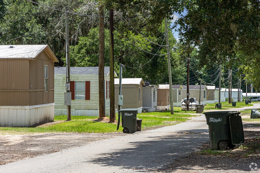 Pine Hills - Community - Azalea