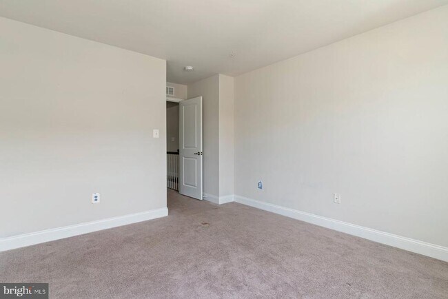 Building Photo - 4507 Shakespeare Cir