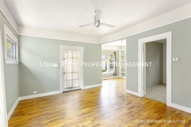 Building Photo - 1525 SE Pershing St