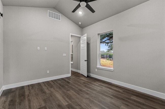 Building Photo - 22010 Redbird Dr