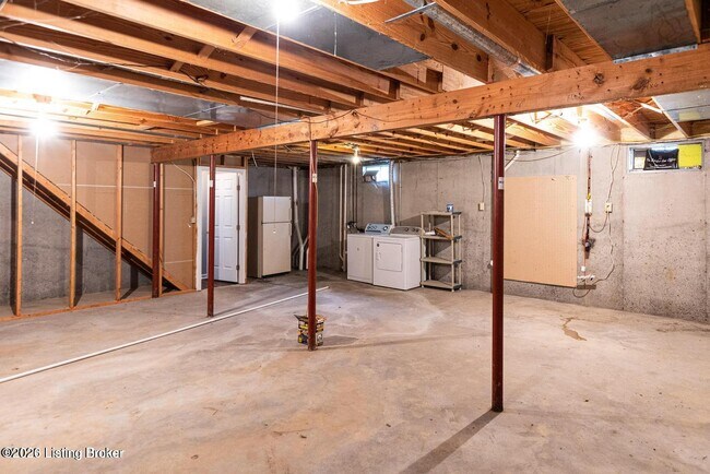 Building Photo - 9104 Fairridge Dr
