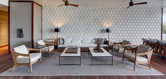 Building Photo - Symphony Honolulu! Luxurious 3 bedroom 2 bathroom in Kakaako with 2 assigned parking stall