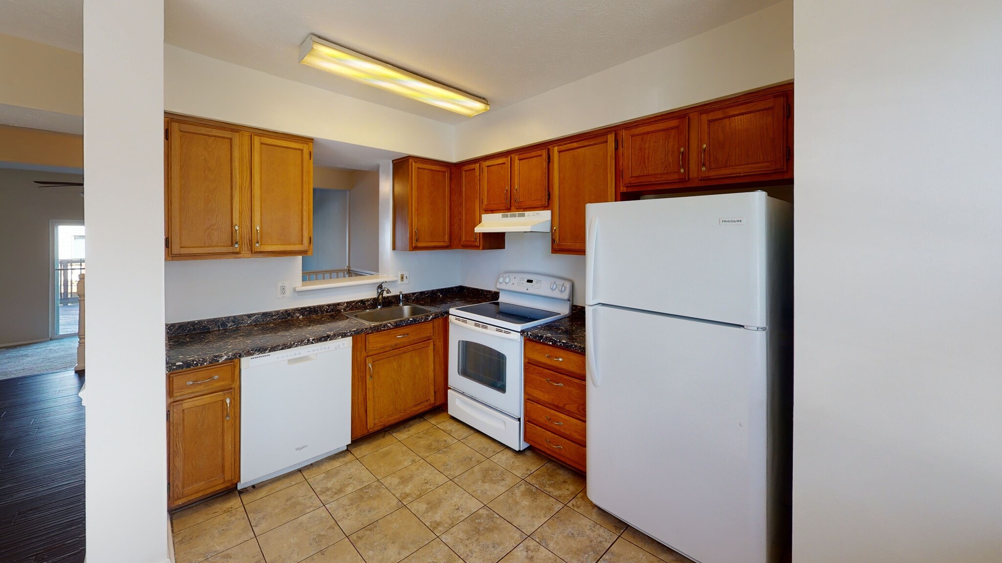 Building Photo - 6 Blue Sky Dr