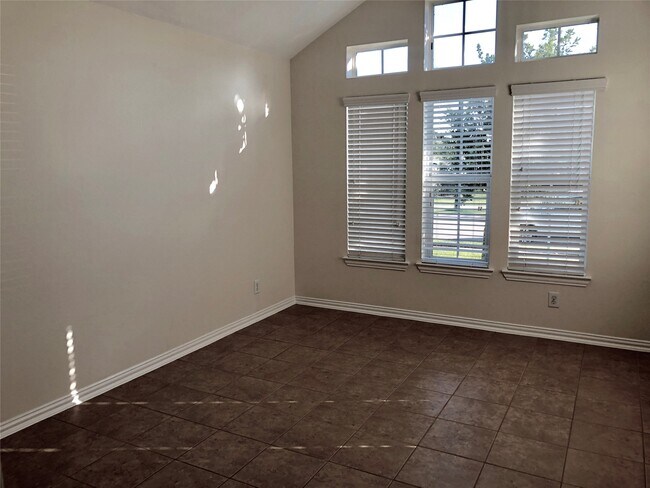 Building Photo - 2519 Horned Owl Dr