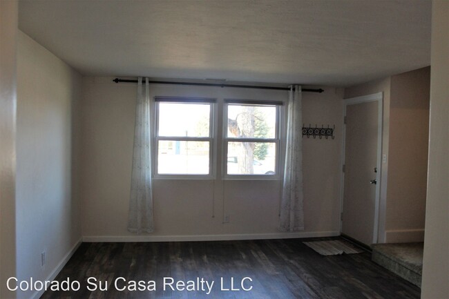 Building Photo - 2 br, 1 bath House - 2457 Paseo Rd.