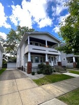 Building Photo - 14923 Delaware Ave