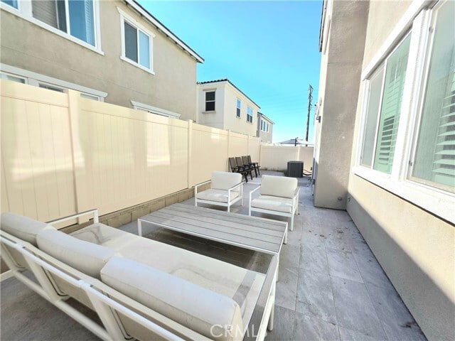 Building Photo - 1612 Ruedy Pl
