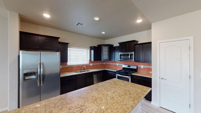 Building Photo - 7805 Enchanted Cir Dr