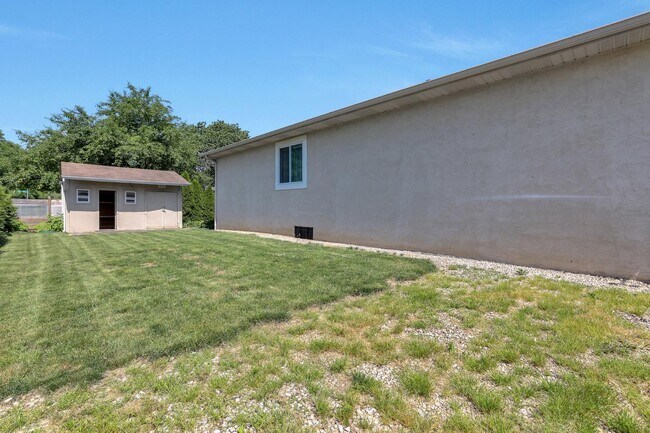 Building Photo - 5763 Stormcroft Ave