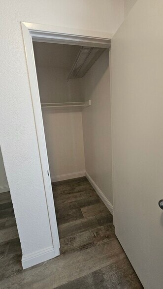 Building Photo - 468 Cherry Ln