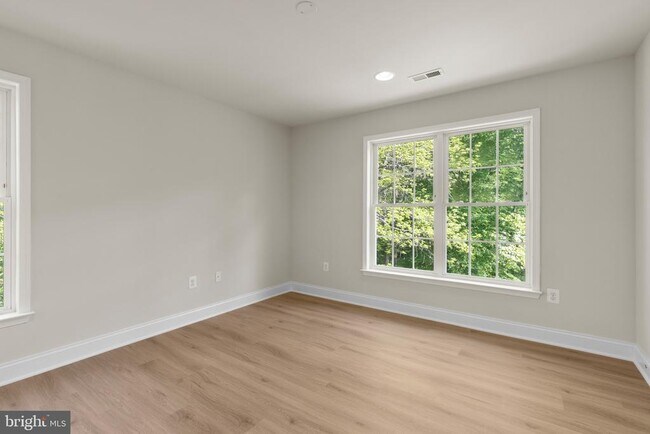 Building Photo - 9724 Centennial Meadows Ln