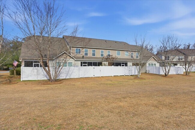 Building Photo - 205 Durham Park Way