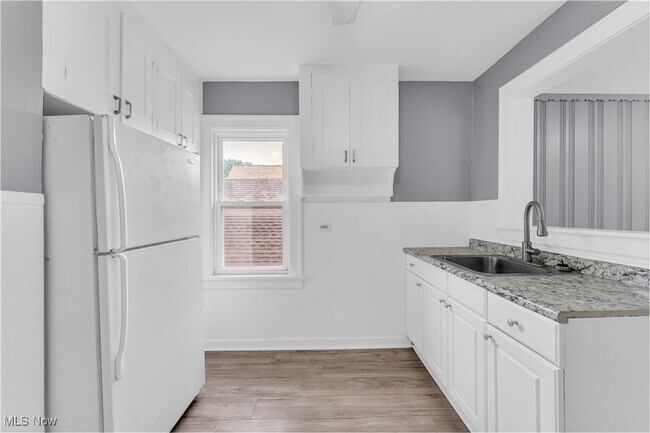 Building Photo - 11301 Fortune Ave