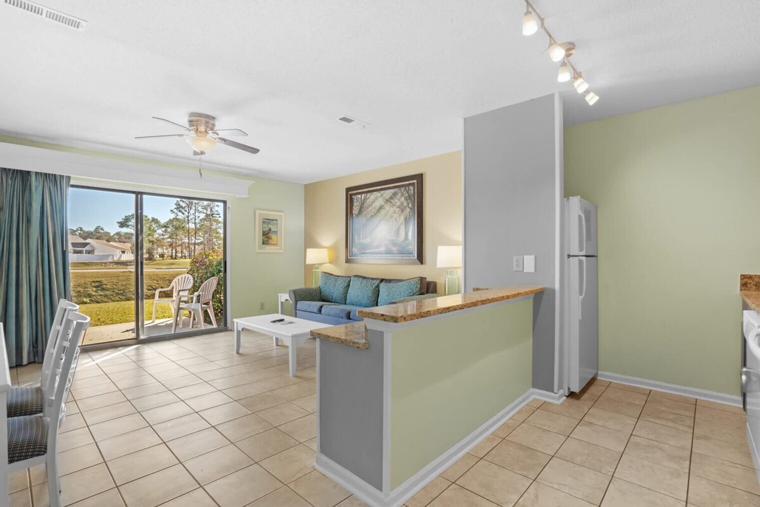 Building Photo - 203 Plantation Dr