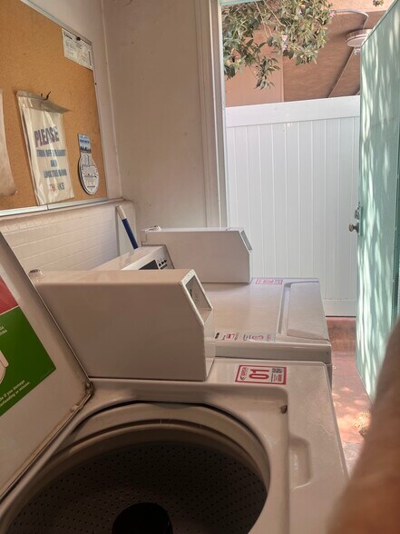 Building Photo - 1319 11th St