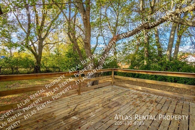 Building Photo - 2113 Ivy St