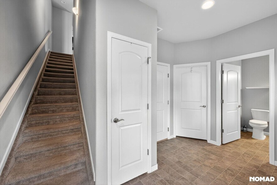 Building Photo - 11250 Florence St