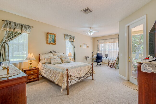Building Photo - 2500 Azzurra Ln
