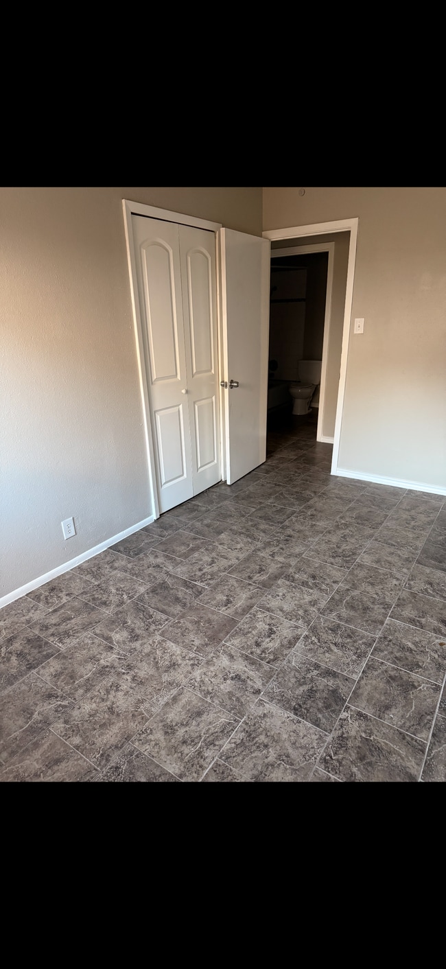 Building Photo - 7714 Winsford Dr