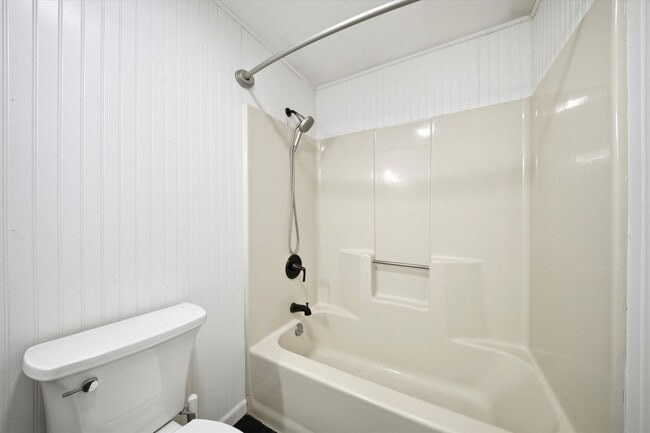 Building Photo - 24 Etta Ln